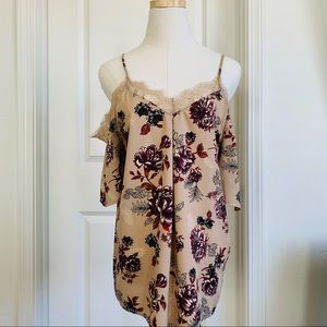 Ro& De Anthropologie Floral Lace Cold Shoulder Top